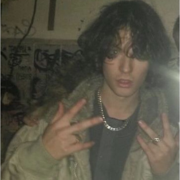 Meet your Posher, Nabeeha - Picture 1 of 1